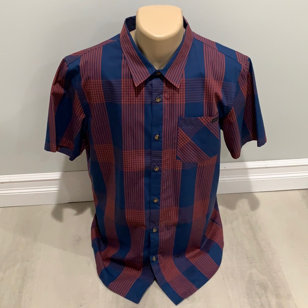 OAKLEY Button Down T Shirt Plaid Blue Red Large